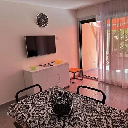 Bel 2 Pieces Avec Climatisation A Port Camargue, Pour 4 Personnes - Fr-1-731-129 Apartment